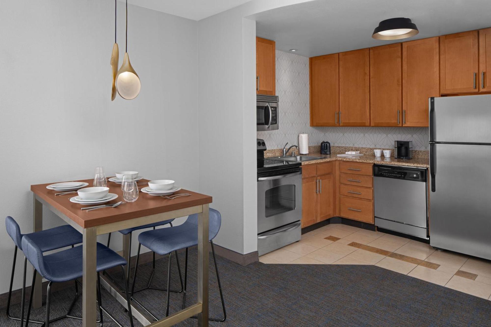 Angeles Burbank/downtown 3*