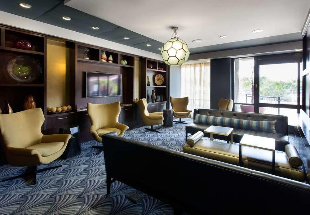 Hotel Angeles Burbank/downtown 3*