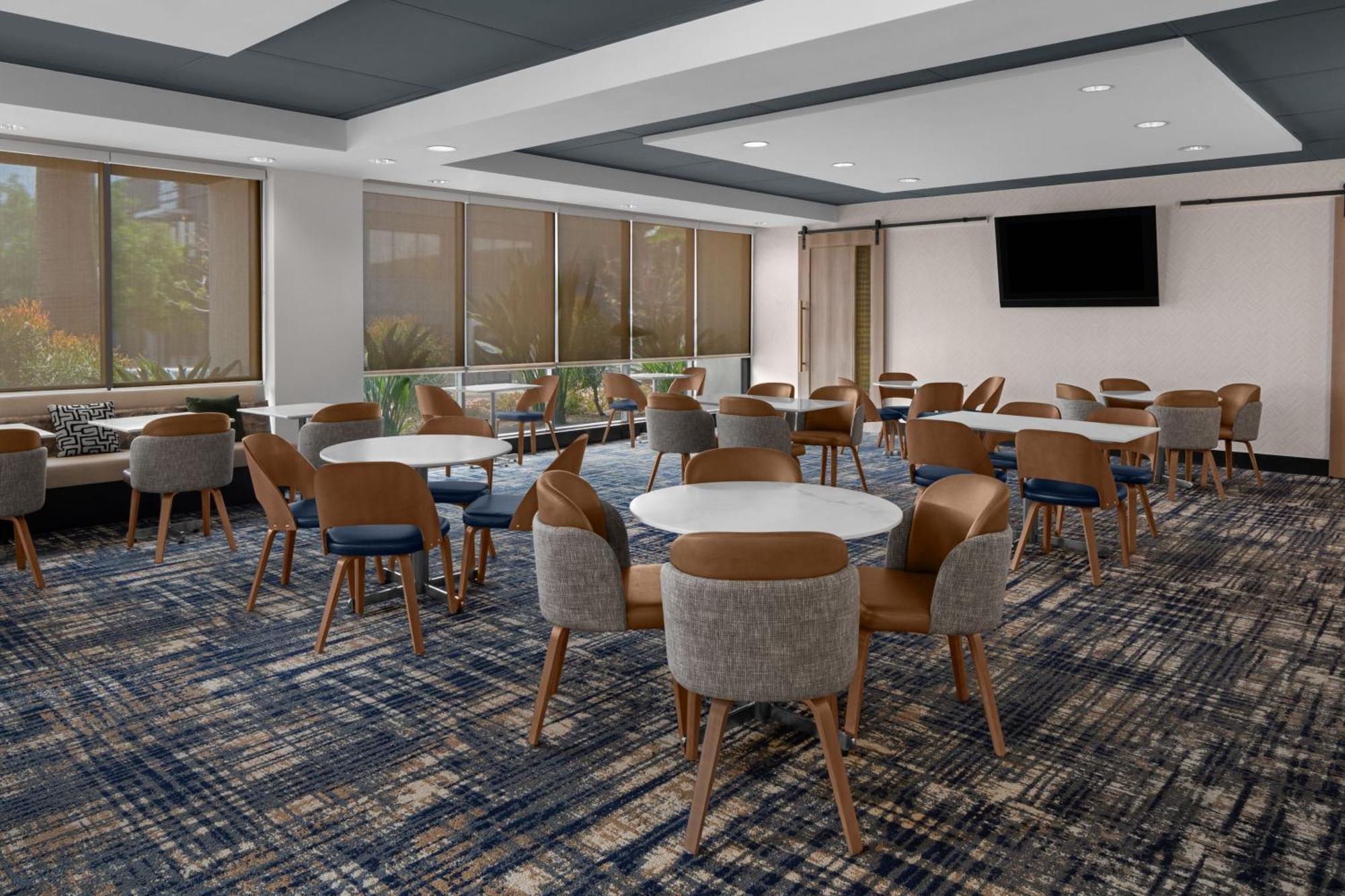 Angeles Burbank/downtown Hotel 3*