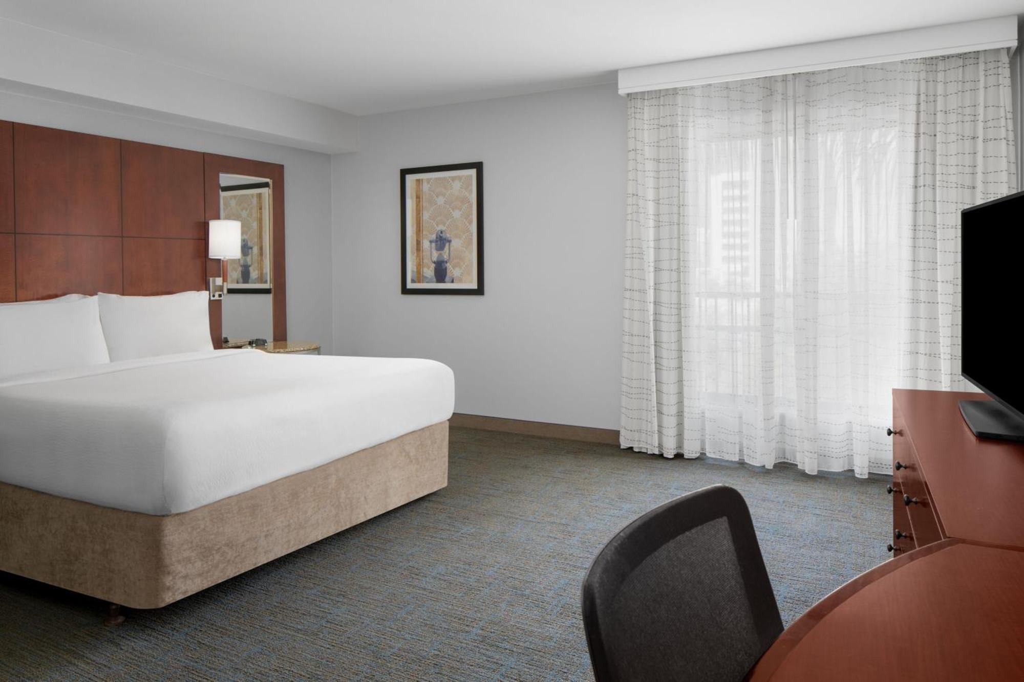 Angeles Burbank/downtown Hotel 3*