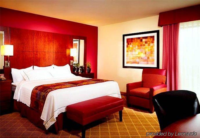 Angeles Burbank/downtown Hotel 3*