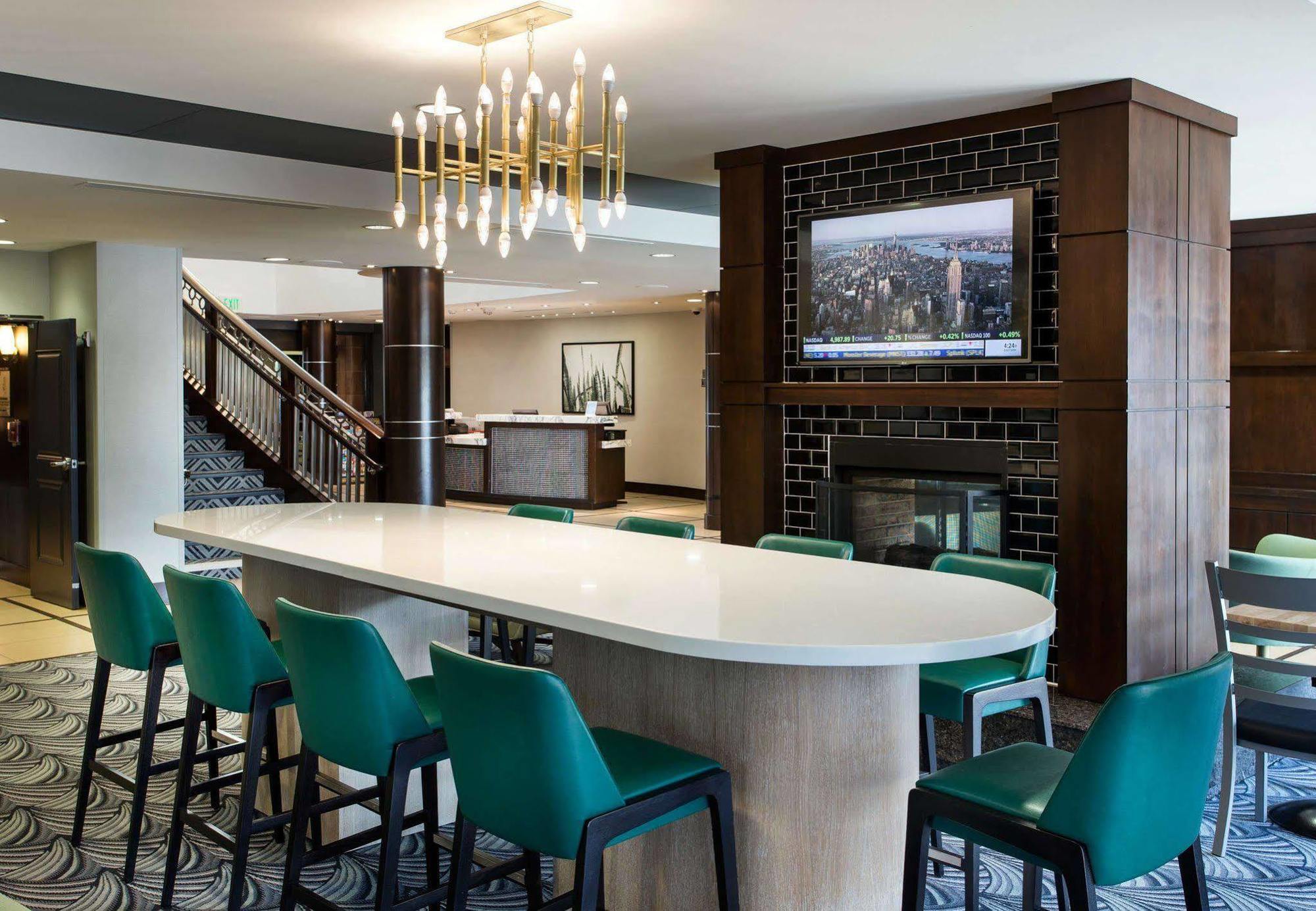 Angeles Burbank/downtown 3*