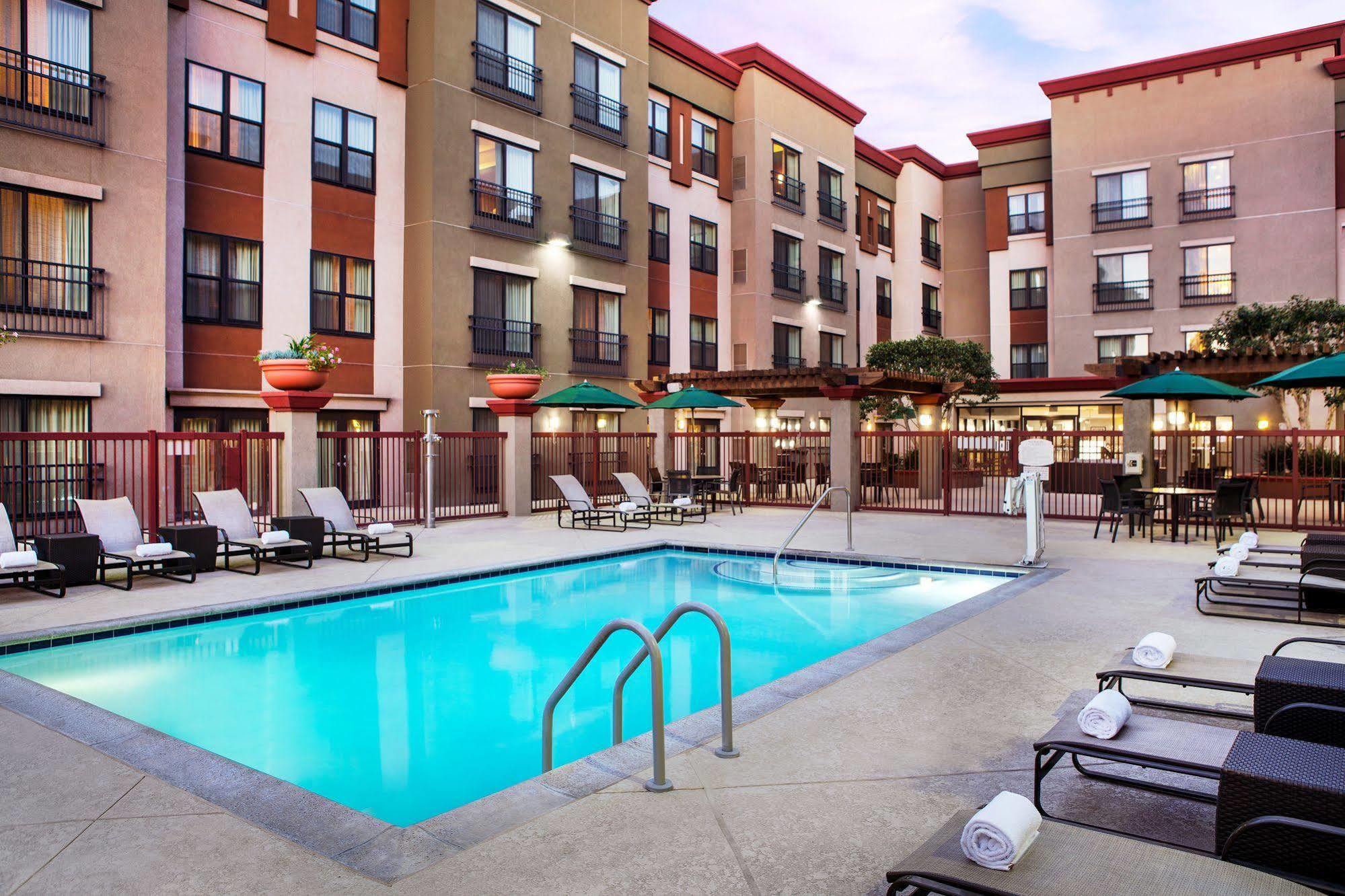 Hotel Angeles Burbank/downtown Burbank